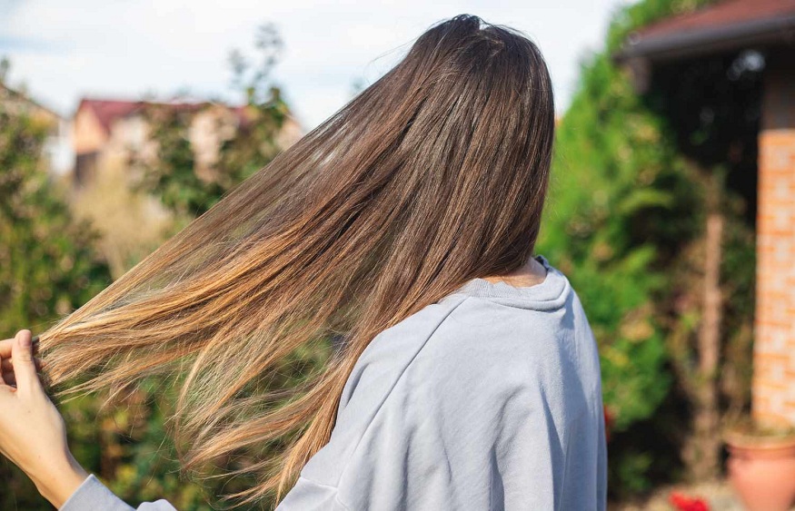 Natural care for your hair: 8 tips for healthy shiny hair